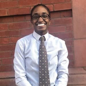 Meet your Posher, Lashana